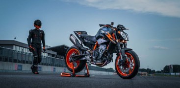 KTM 890 Duke R - Owner's Manual Manuales del Propietario